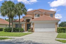 Stunning Family-Friendly Home (400995)