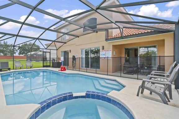 Stunning Family-Friendly Home (400995)